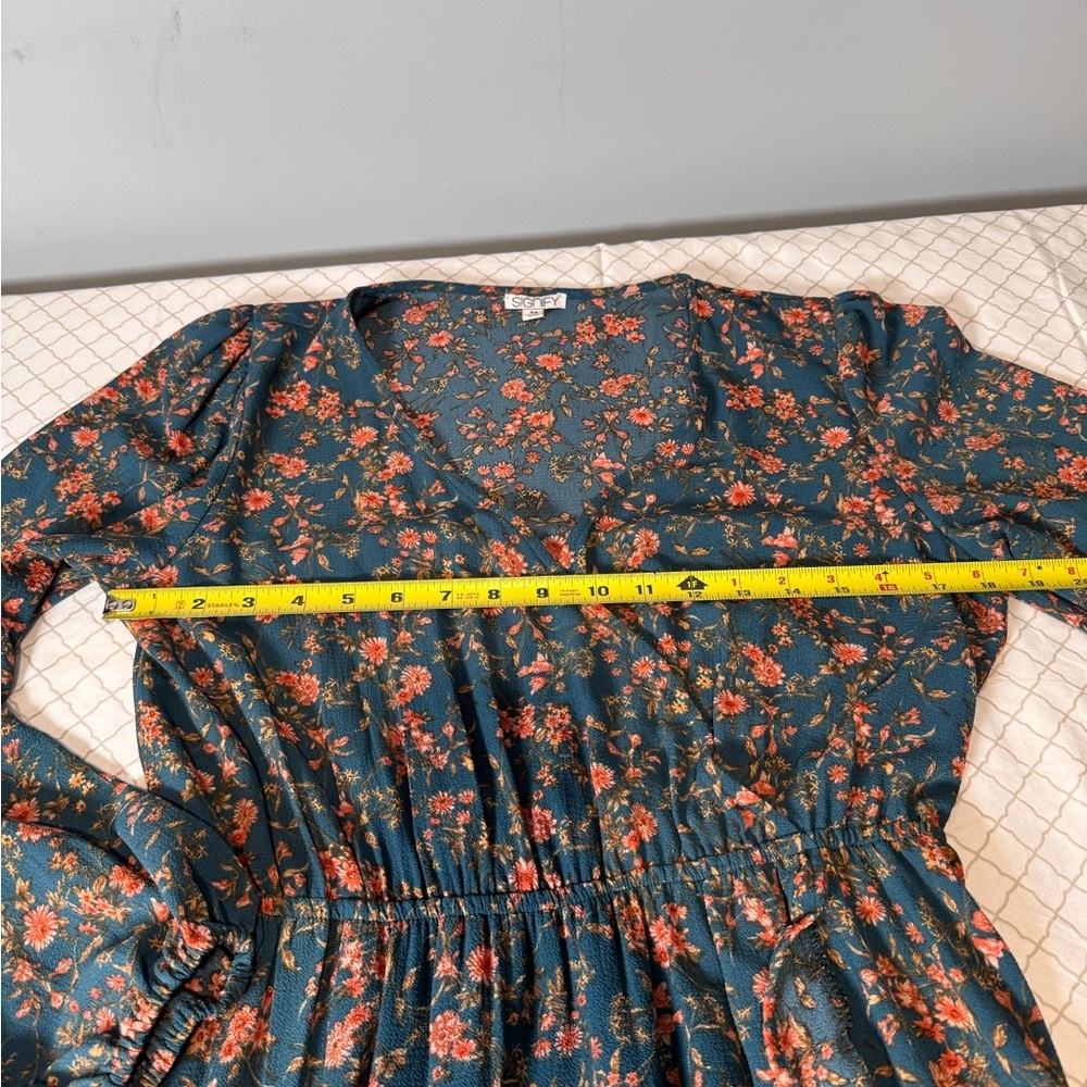 Elegant Floral Wrap Dress - Blue and Orange - Picture 5 of 10